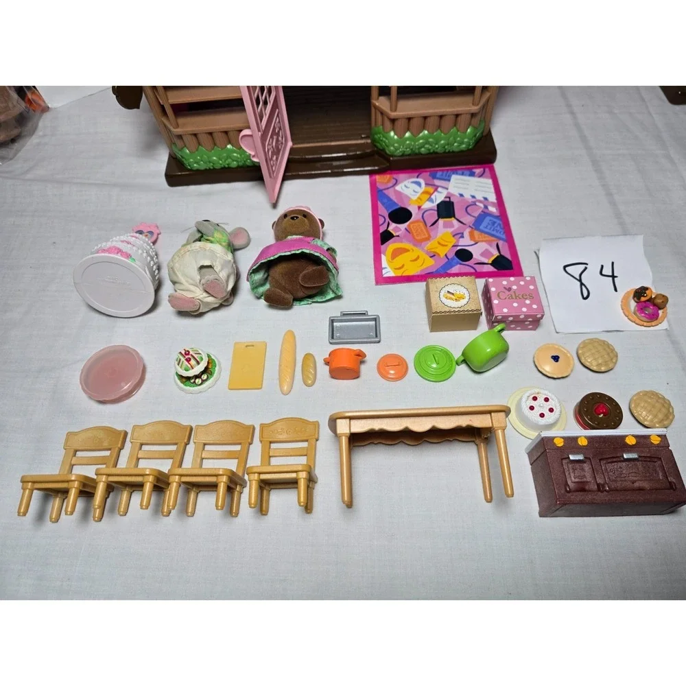 Li'l Woodzeez Calico Critters Mix Tickle Your Taste Buds Bakery With Accessories